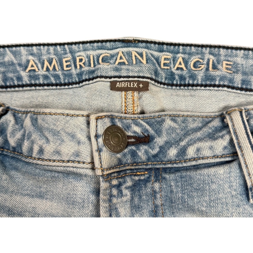 American Eagle AIRFLEX + Women's Jeans Size 36x30 Distressed Light Wash - Picture 3 of 5